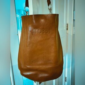 M0851 used preloved leather bag